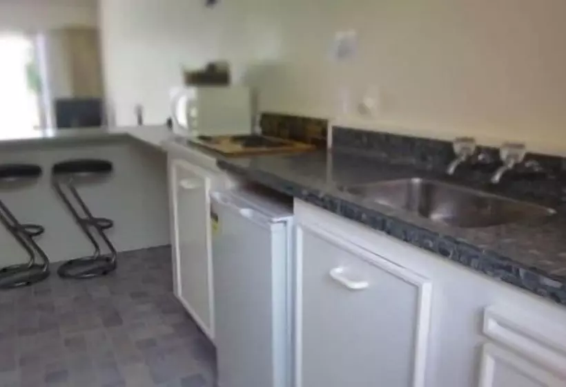 Bay Of Islands Country Lodge Motel