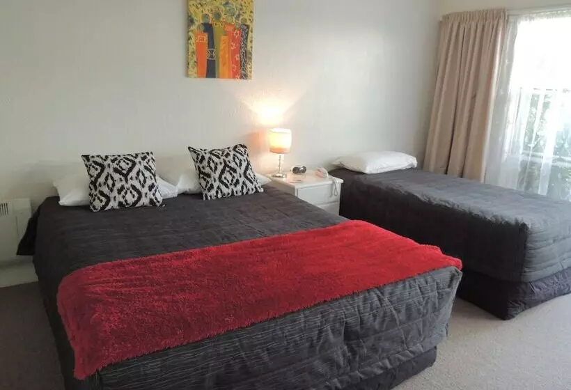 Bay Of Islands Country Lodge Motel