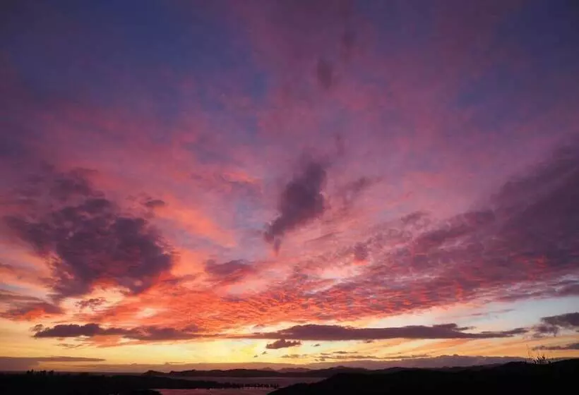 Cook's Lookout Motel