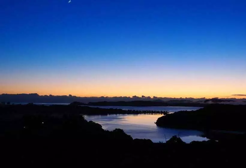 Cook's Lookout Motel