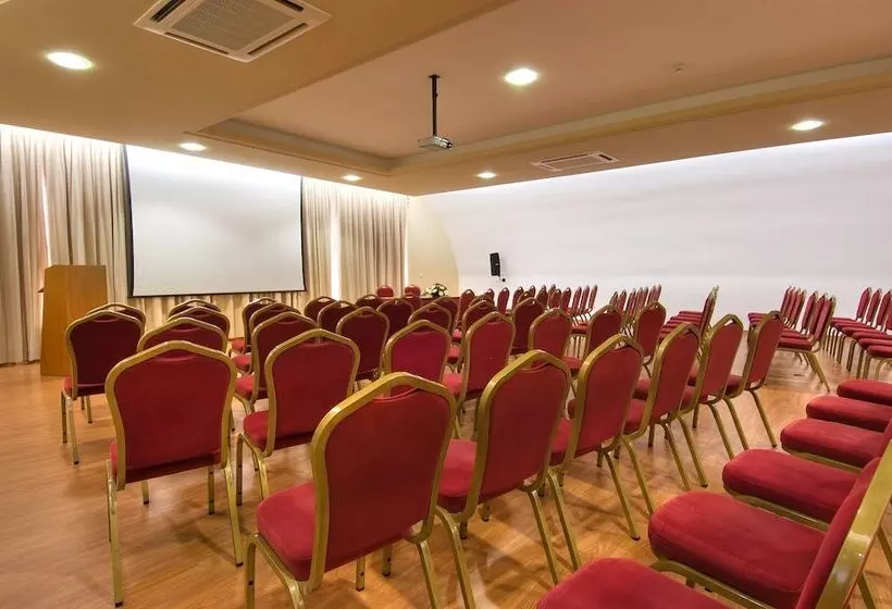 Отель Eurosol Seia Camelo