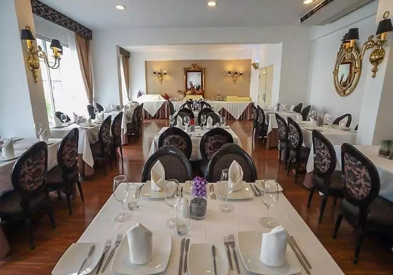 فندق Jose Antonio