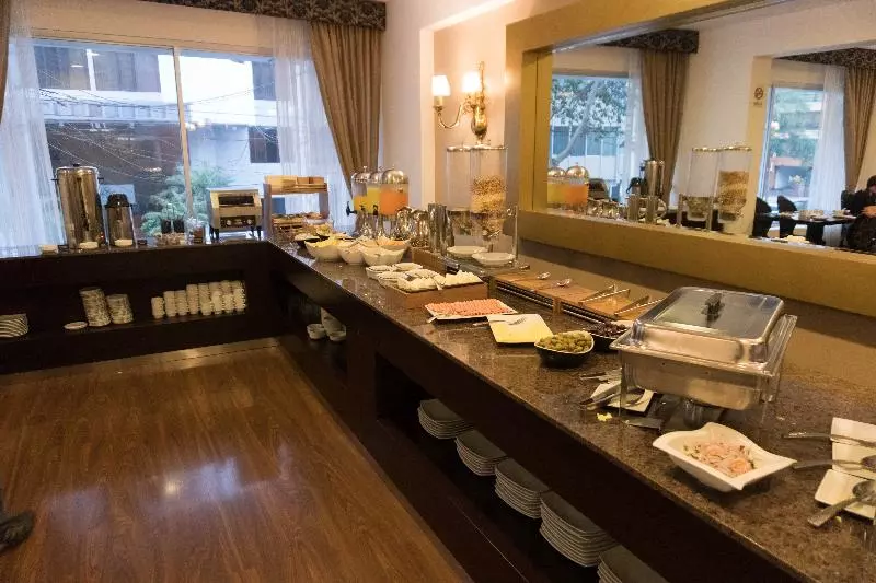 فندق Jose Antonio