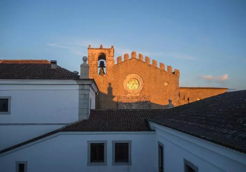 هتل Pousada Castelo De Palmela