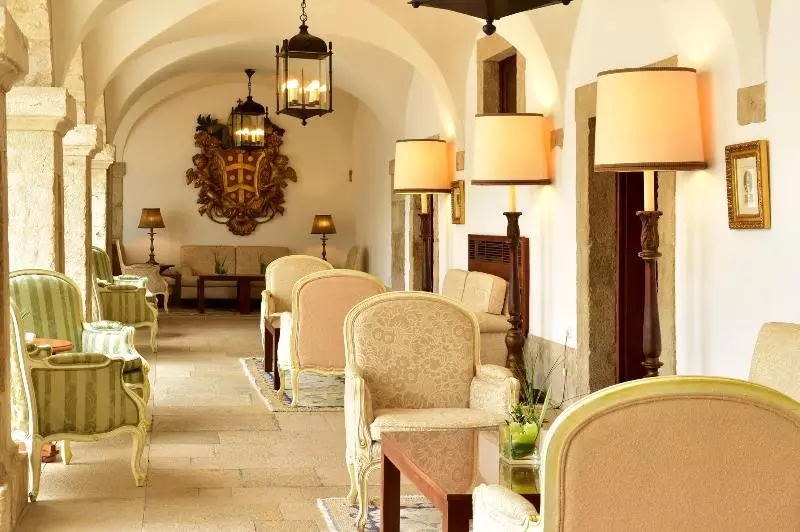 هتل Pousada Castelo De Palmela