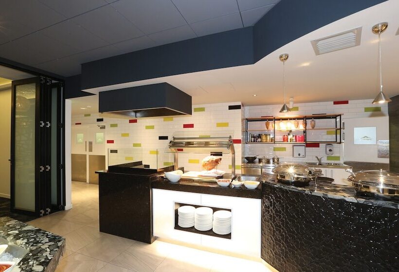 The Devon Hotel A Heritage