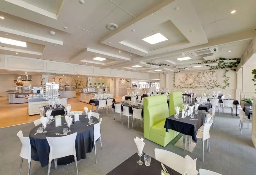 The Devon Hotel A Heritage