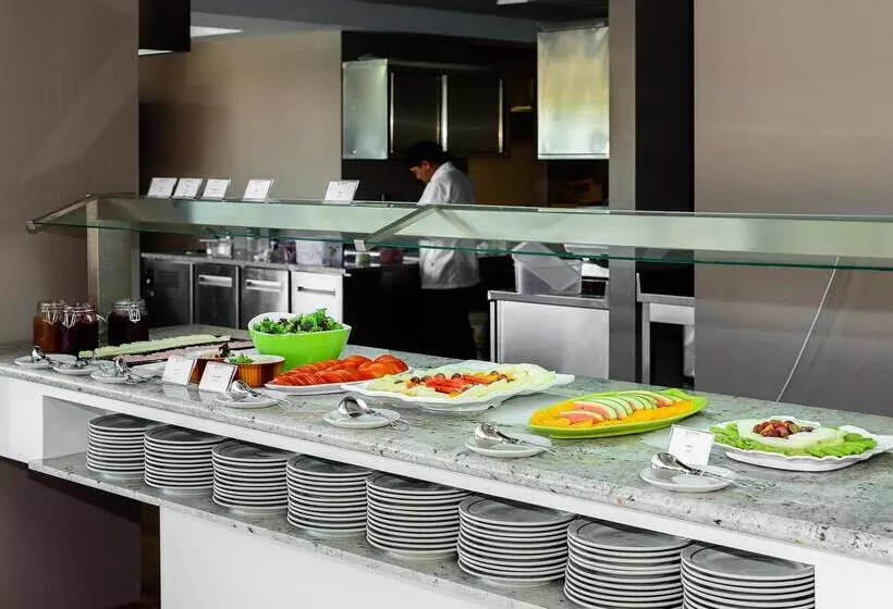 Jupiter Albufeira Hotel - Family & Fun