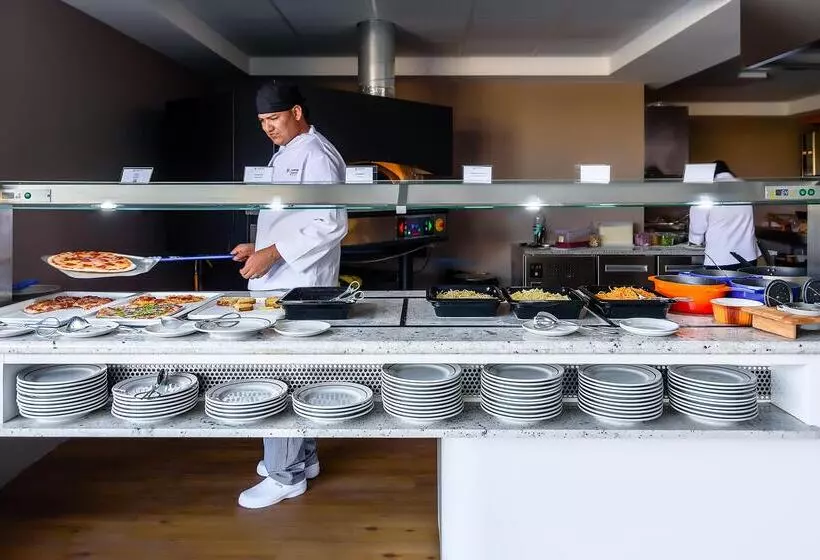 Jupiter Albufeira Hotel - Family & Fun