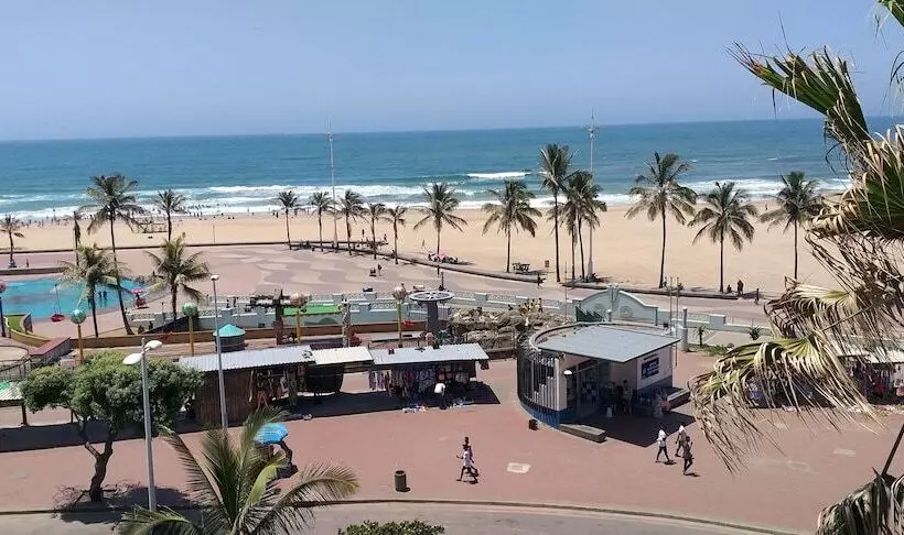 בית מלון כפרי The Balmoral   Halaal