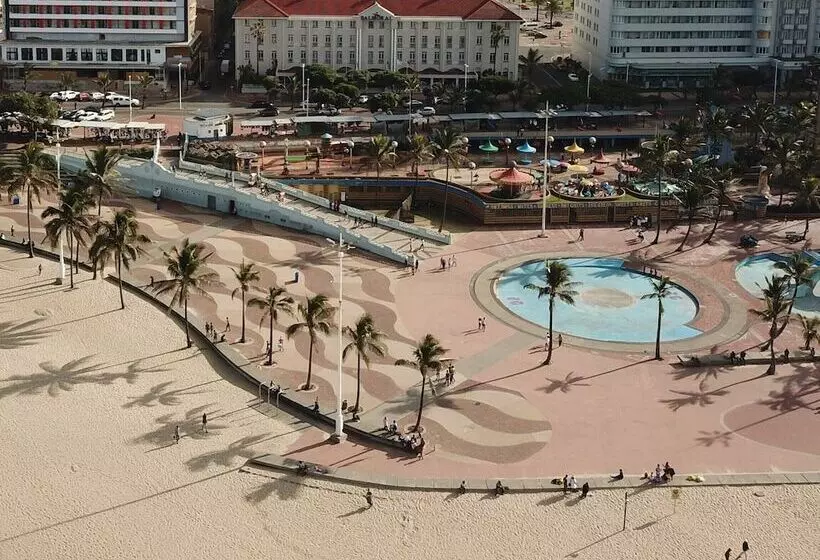 בית מלון כפרי The Balmoral   Halaal