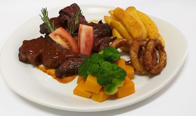 בית מלון כפרי The Balmoral Halaal