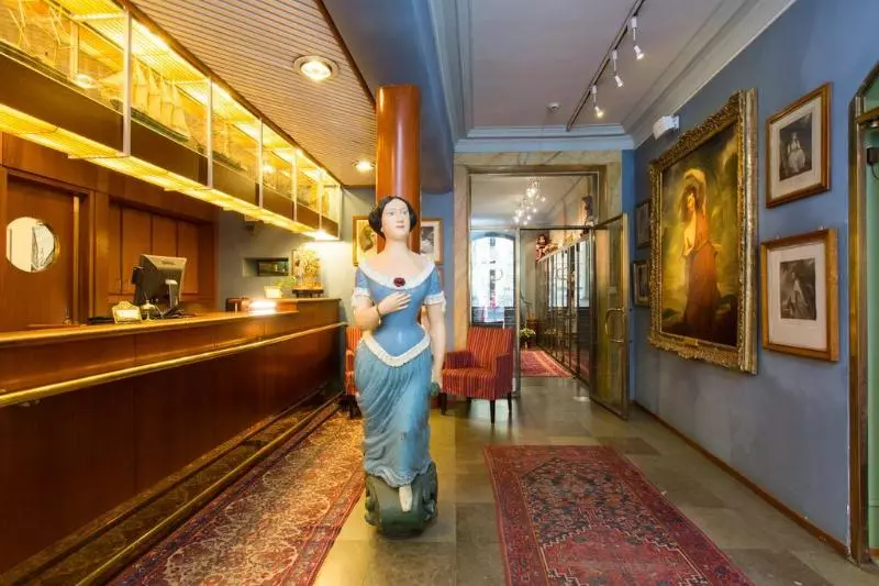 فندق Lady Hamilton