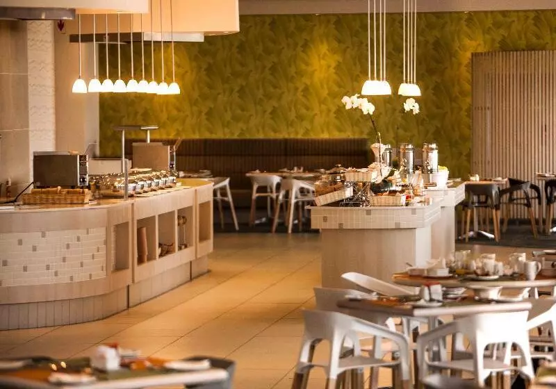 فندق Garden Court South Beach