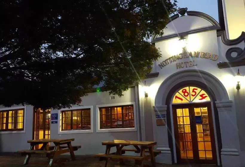 호텔 The Nottingham Road