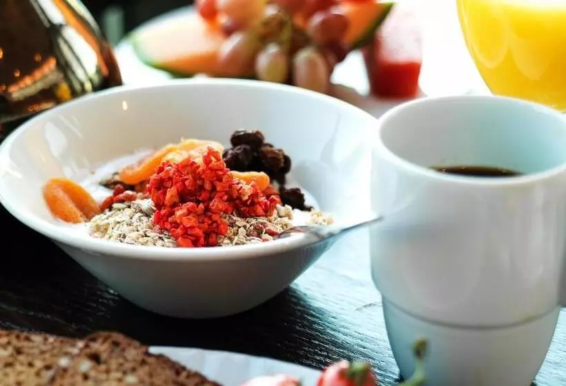 בית מלון כפרי Skansen Båstad