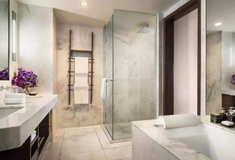 호텔 Anantara Riverside Bangkok Resort