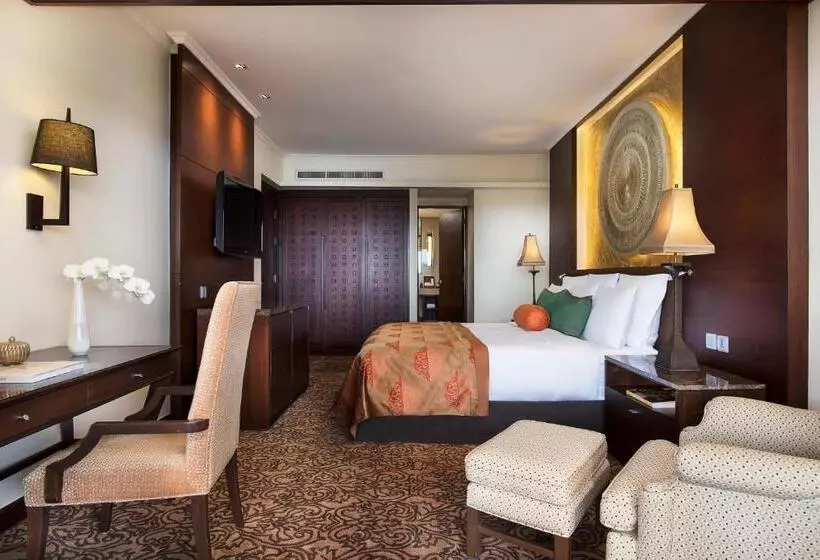 호텔 Anantara Riverside Bangkok Resort