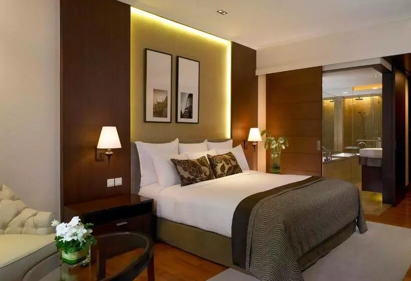 호텔 Anantara Riverside Bangkok Resort