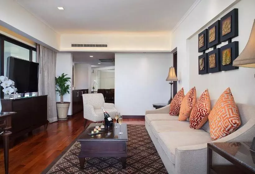 호텔 Anantara Riverside Bangkok Resort