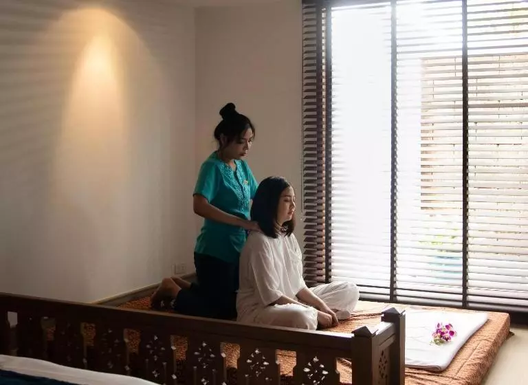 호텔 Anantara Riverside Bangkok Resort