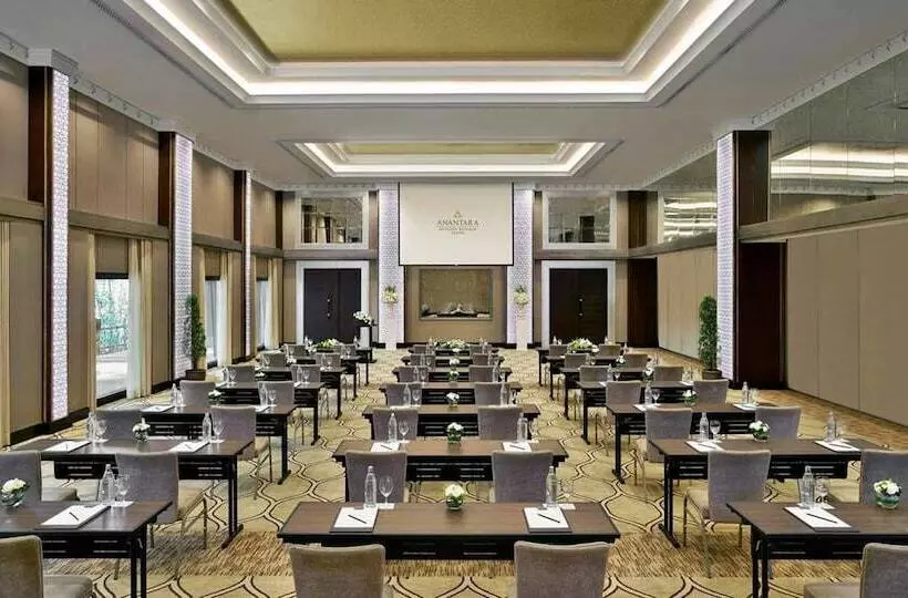 호텔 Anantara Riverside Bangkok Resort