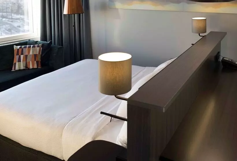 בית מלון כפרי Hilton Helsinki Strand