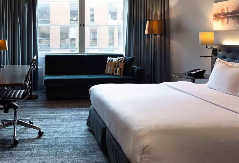 בית מלון כפרי Hilton Helsinki Strand