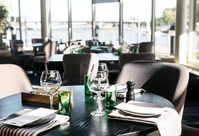 בית מלון כפרי Hilton Helsinki Strand