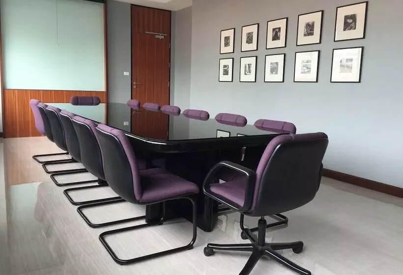 Hotelli Indra Regent