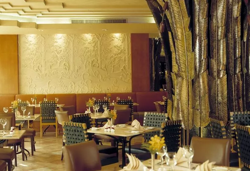 Hotelli Indra Regent