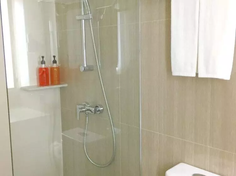 Hotelli Indra Regent