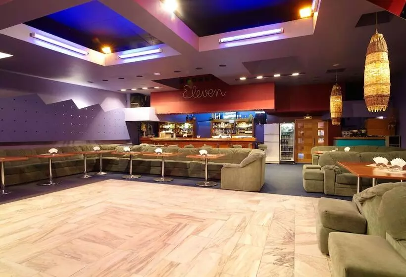 هتل Intourist Khabarovsk