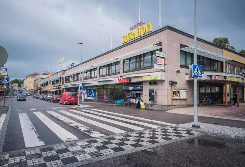 هتل Li Seurahovi
