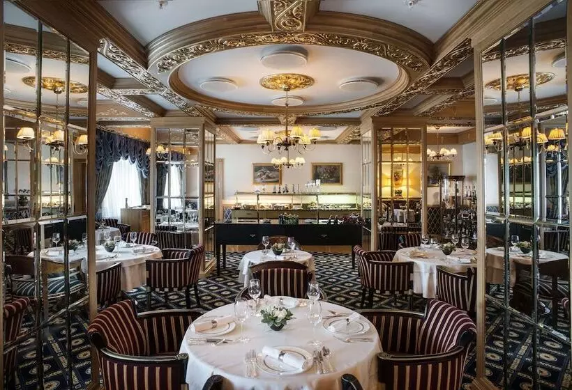 Radisson Collection Hotel, Moscow