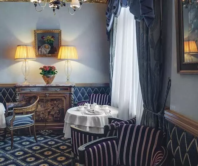 Radisson Collection Hotel, Moscow