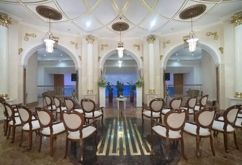 Radisson Collection Hotel, Moscow