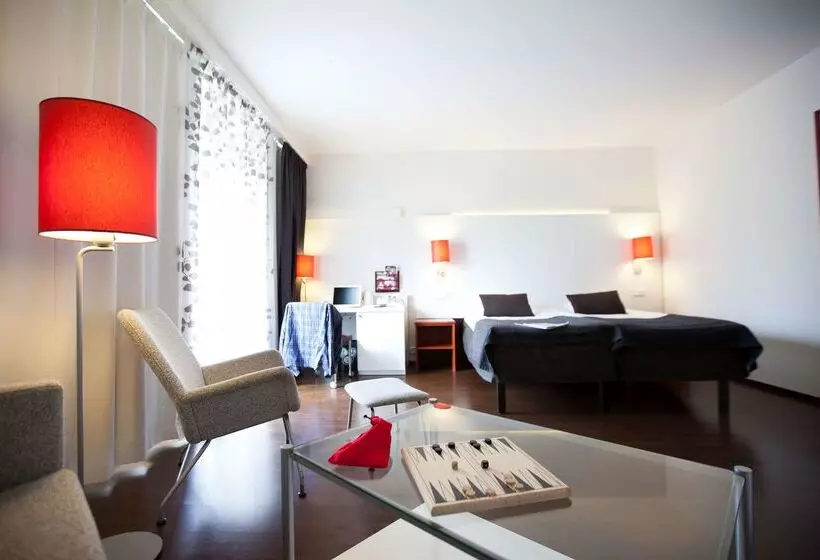 هتل Scandic Patria