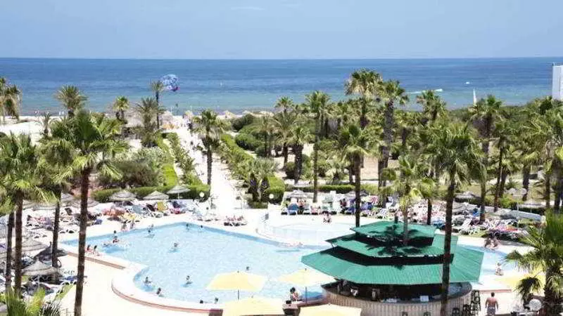 酒店 Tropicana Club & Spa