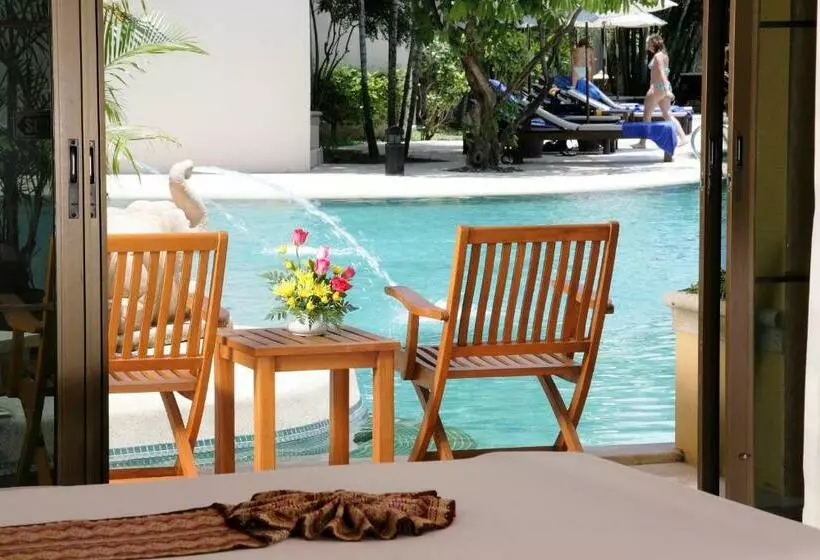 Thara Patong Beach Resort & Spa