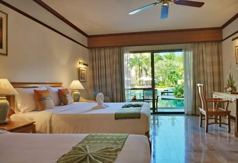 Thara Patong Beach Resort & Spa