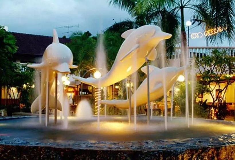 Thara Patong Beach Resort & Spa