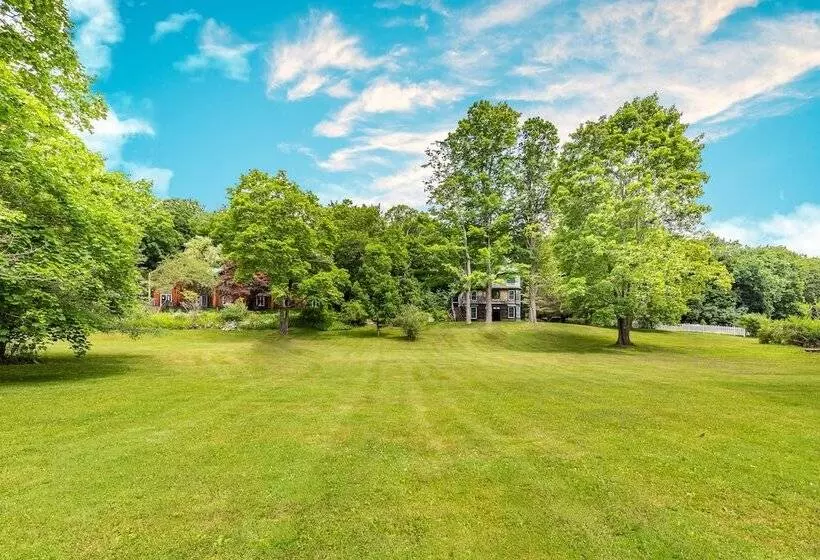 Hotel Apple Tree Inn