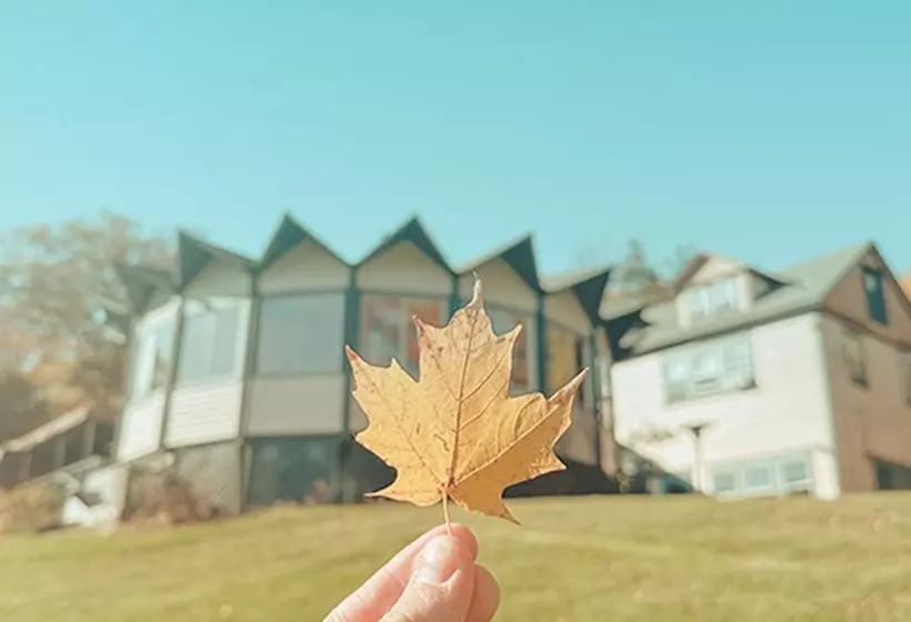 Hotel Apple Tree Inn