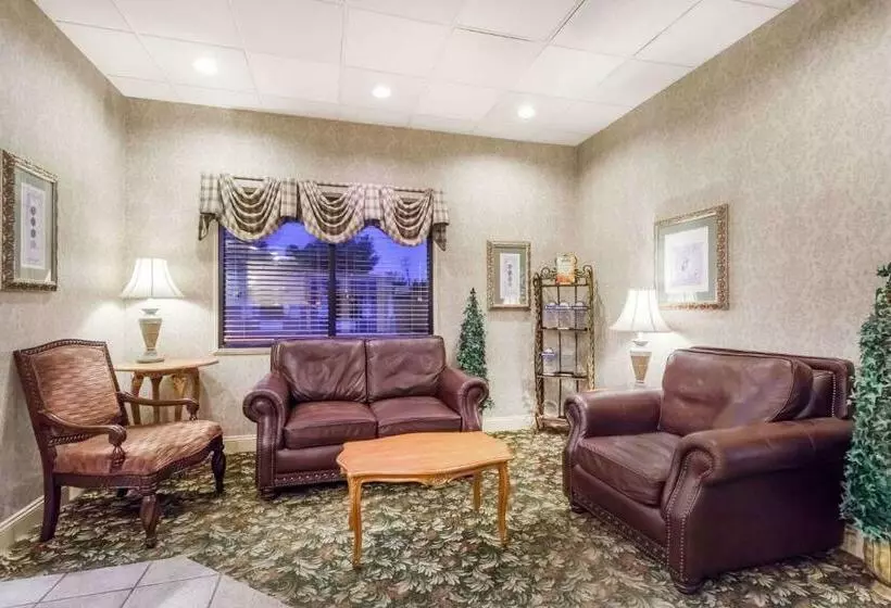 فندق Days Inn By Wyndham Dover Downtown