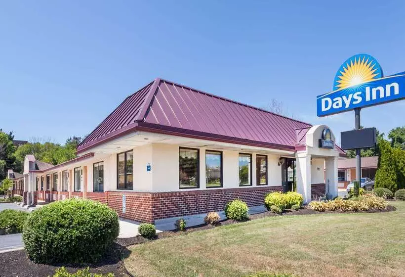 فندق Days Inn By Wyndham Dover Downtown