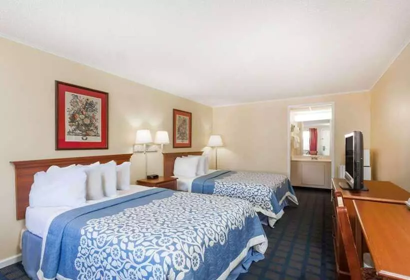 فندق Days Inn By Wyndham Dover Downtown