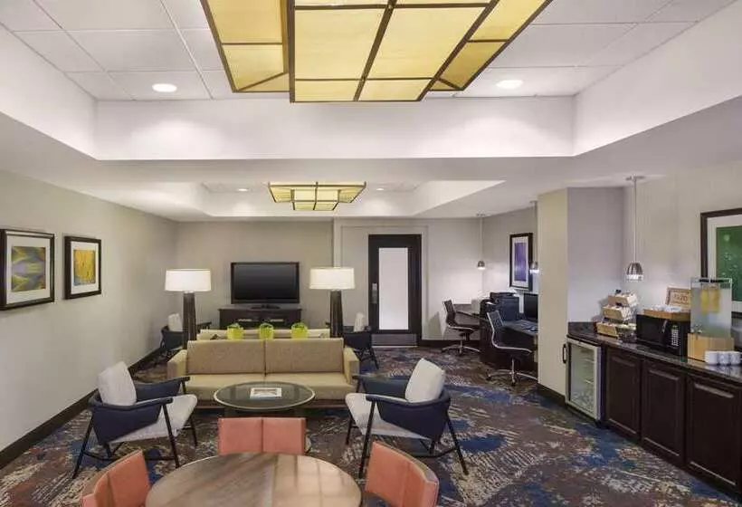 فندق Hilton Arlington