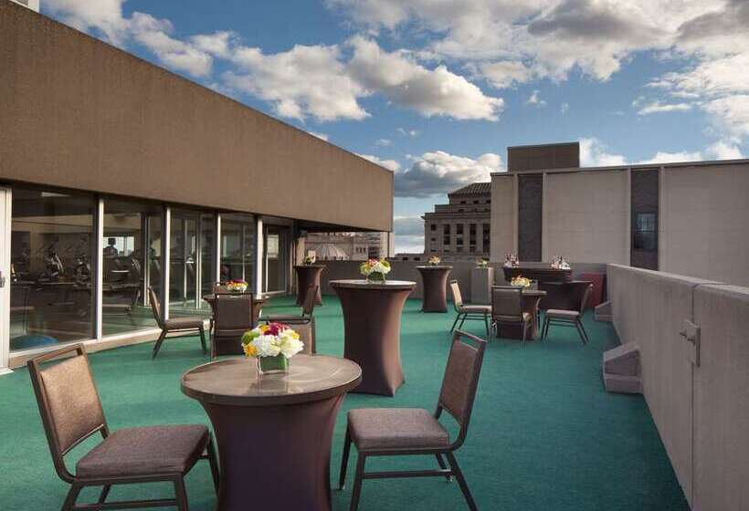 فندق Hilton Boston Back Bay