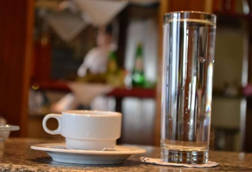 Trio Hotel Kaoud Sporting